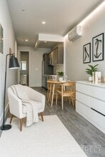 Modern New Studio in Bushwick! in Brooklyn, NY - Foto de edificio - Building Photo
