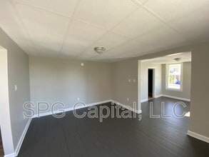 110 N York St in Goldsboro, PA - Building Photo - Building Photo