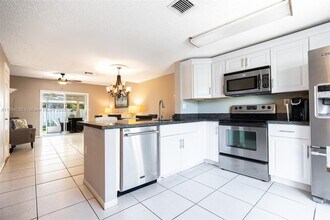 2683 NE 15th St in Pompano Beach, FL - Building Photo - Building Photo