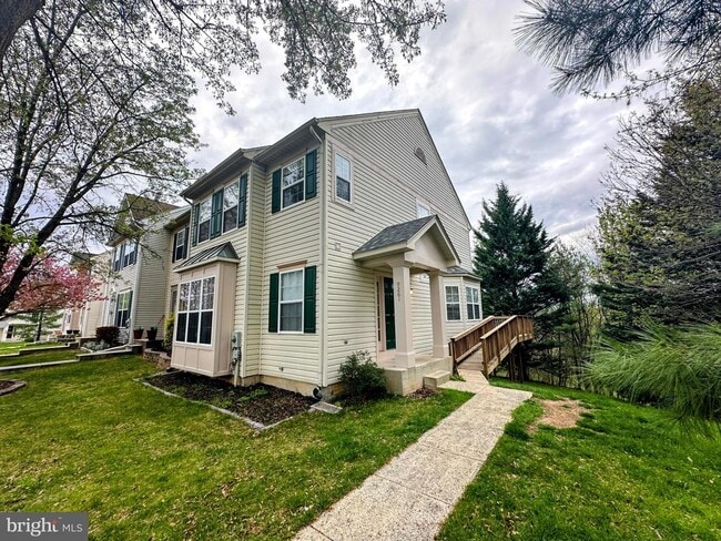 property at 9261 Ridgefield Cir