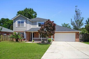 5320 Powrie Dr in Pensacola, FL - Building Photo