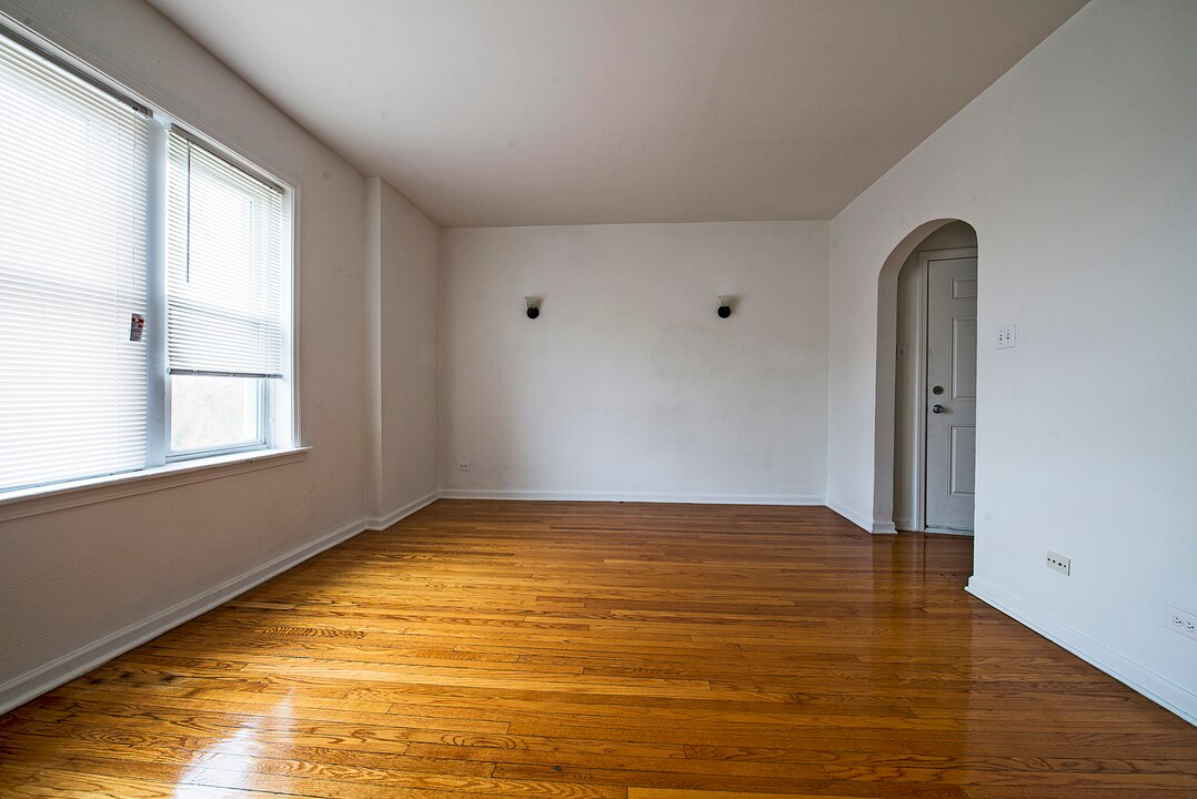 8155 S Ingleside in Chicago, IL - Building Photo