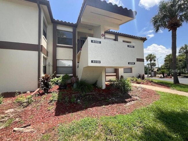 property at 6062 Willowpointe Cir