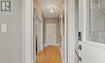 100 Warden Ave. in Toronto, ON - Building Photo - Building Photo