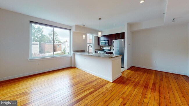 420 16th St SE-Unit -205 in Washington, DC - Building Photo - Building Photo