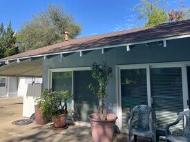 4224 Beulah Dr in La Cañada Flintridge, CA - Building Photo