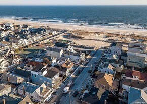 40 Trenton Ave in East Atlantic Beach, NY - Building Photo