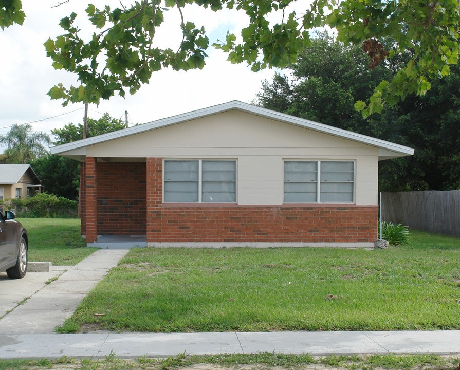 518 Rosa L Jones Blvd in Cocoa, FL - Building Photo