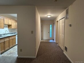 5 Magnolia Ln in Warwick, NY - Building Photo - Building Photo