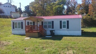 23 Pendleton St in Great Falls, SC - Building Photo