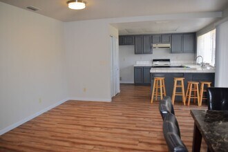 8256 Summer Sunset Dr in Sacramento, CA - Building Photo - Building Photo