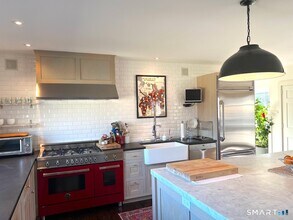 87 Beaver Dam Rd in Salisbury, CT - Building Photo - Building Photo