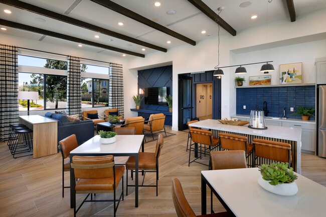 Escala at Stanford Crossing in Lathrop, CA - Foto de edificio - Building Photo