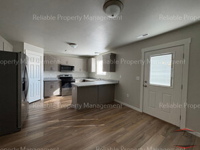 2015 Lawrence Ln, Unit 502 in Blackfoot, ID - Building Photo - Building Photo