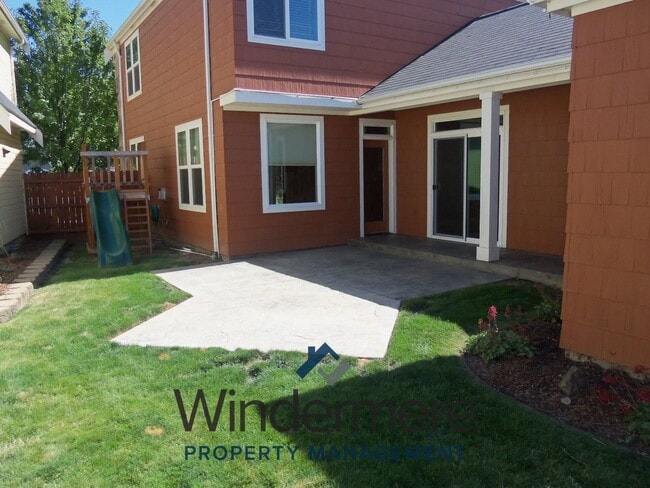 1041 SE Creekside Dr in College Place, WA - Building Photo - Building Photo