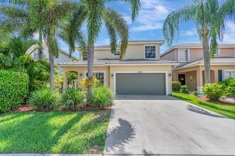 6788 Hendry Dr in Greenacres, FL - Building Photo - Building Photo