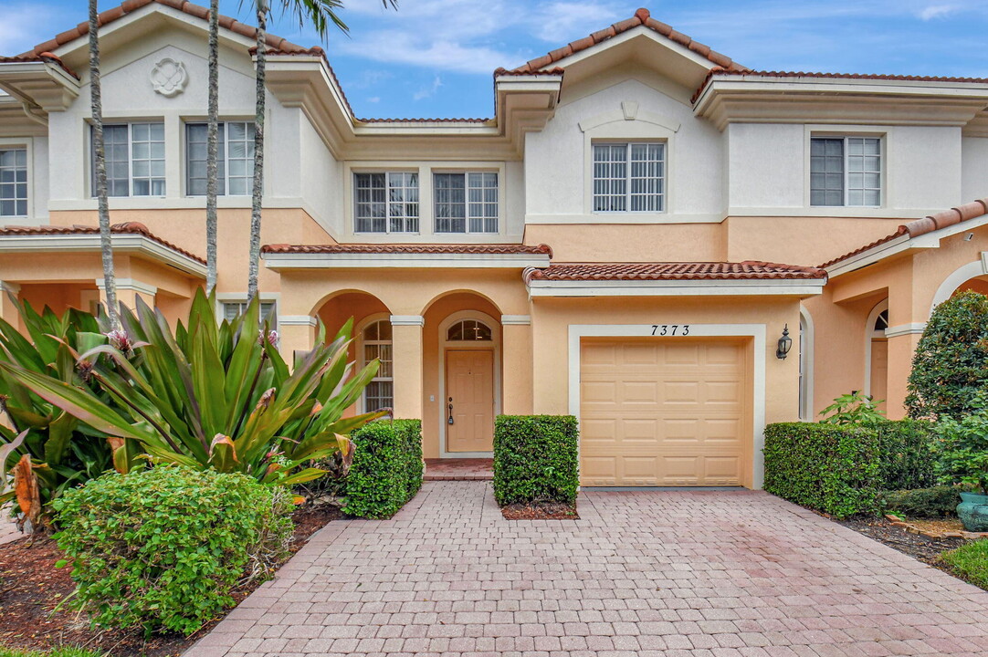 7373 Briella Dr in Boynton Beach, FL - Building Photo