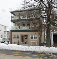 89 Main Ave Apartments