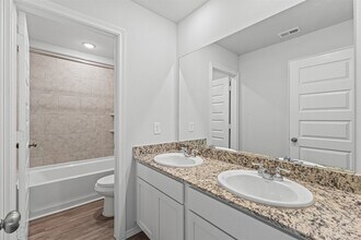 10718 Soapberry Ct in Tomball, TX - Building Photo - Building Photo