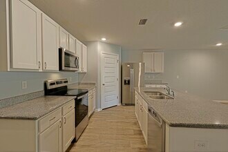 5747 Guinevere Ln in Milton, FL - Building Photo - Building Photo