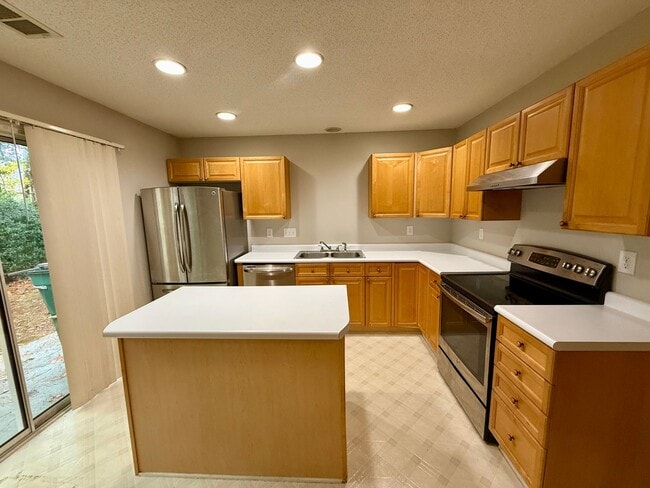 5731 Cougar Ln in Charlotte, NC - Building Photo - Building Photo