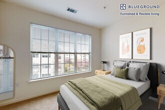 80 N Central Ave in Hempstead, NY - Foto de edificio - Building Photo