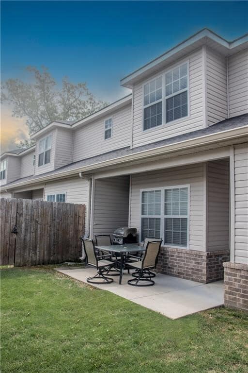 608 SW 5th St in Bentonville, AR - Building Photo - Building Photo