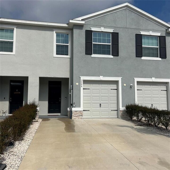 3526 Marigold Patch Ct in Plant City, FL - Building Photo