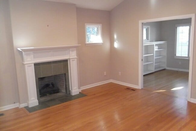 3863 Campolindo Dr in Moraga, CA - Building Photo - Building Photo