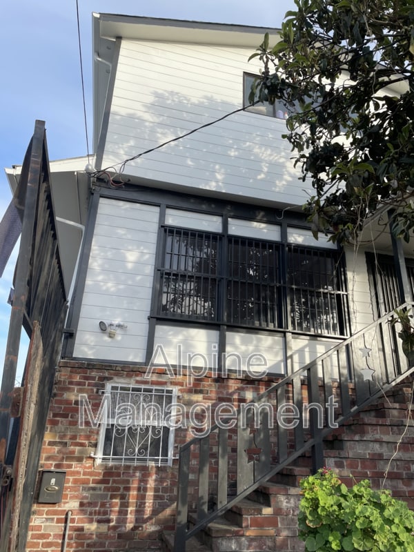 806 52nd Ave in Oakland, CA - Building Photo - Building Photo
