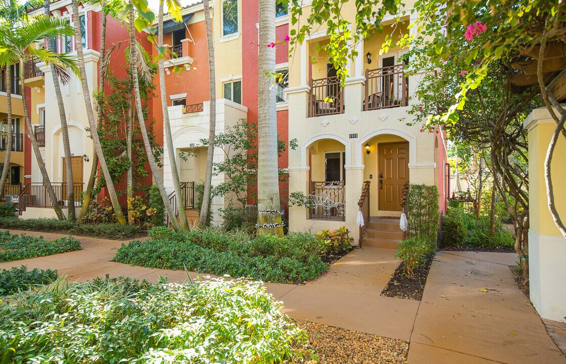 1910 Coastal Bay Blvd in Boynton Beach, FL - Building Photo