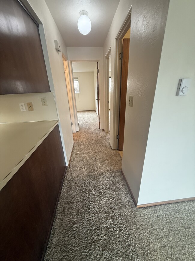 204 W 4th St in Port Angeles, WA - Building Photo - Building Photo