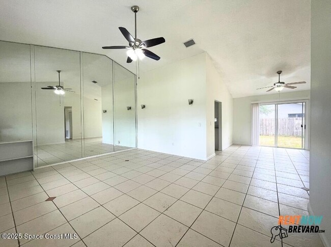 601 7 Gables Cir SE in Palm Bay, FL - Building Photo - Building Photo