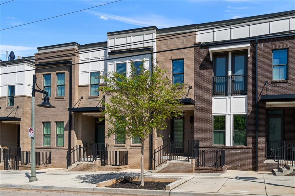 2614 Talley St in Decatur, GA - Building Photo
