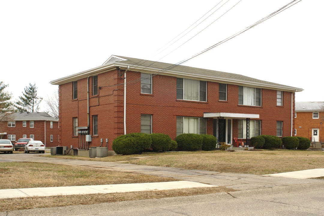 3006 Pamela Way in Louisville, KY - Foto de edificio