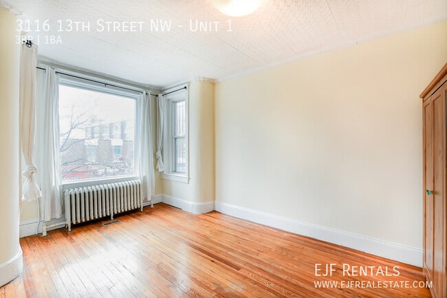 3116 13th St NW in Washington, DC - Foto de edificio - Building Photo