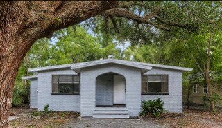 1946 Talladega Rd in Jacksonville, FL - Building Photo