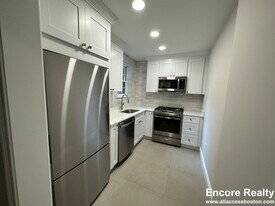 35 Park St, Unit 35 Park Street in Brookline, MA - Building Photo