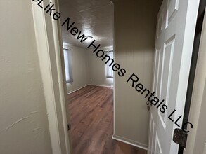 4042 Otto St in Flint, MI - Building Photo - Building Photo