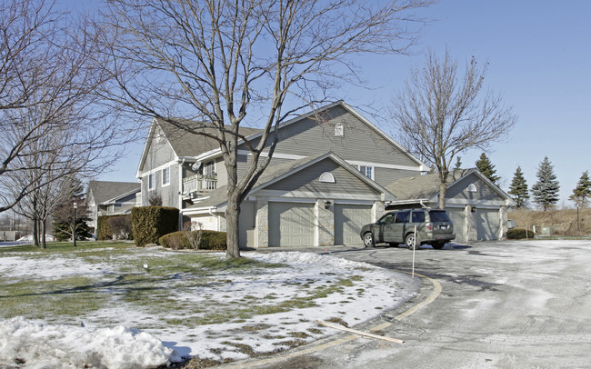 Park Terrace Apartments in Menomonee Falls, WI - Building Photo - Building Photo