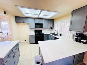 2498 Ross Ave in El Centro, CA - Building Photo - Building Photo