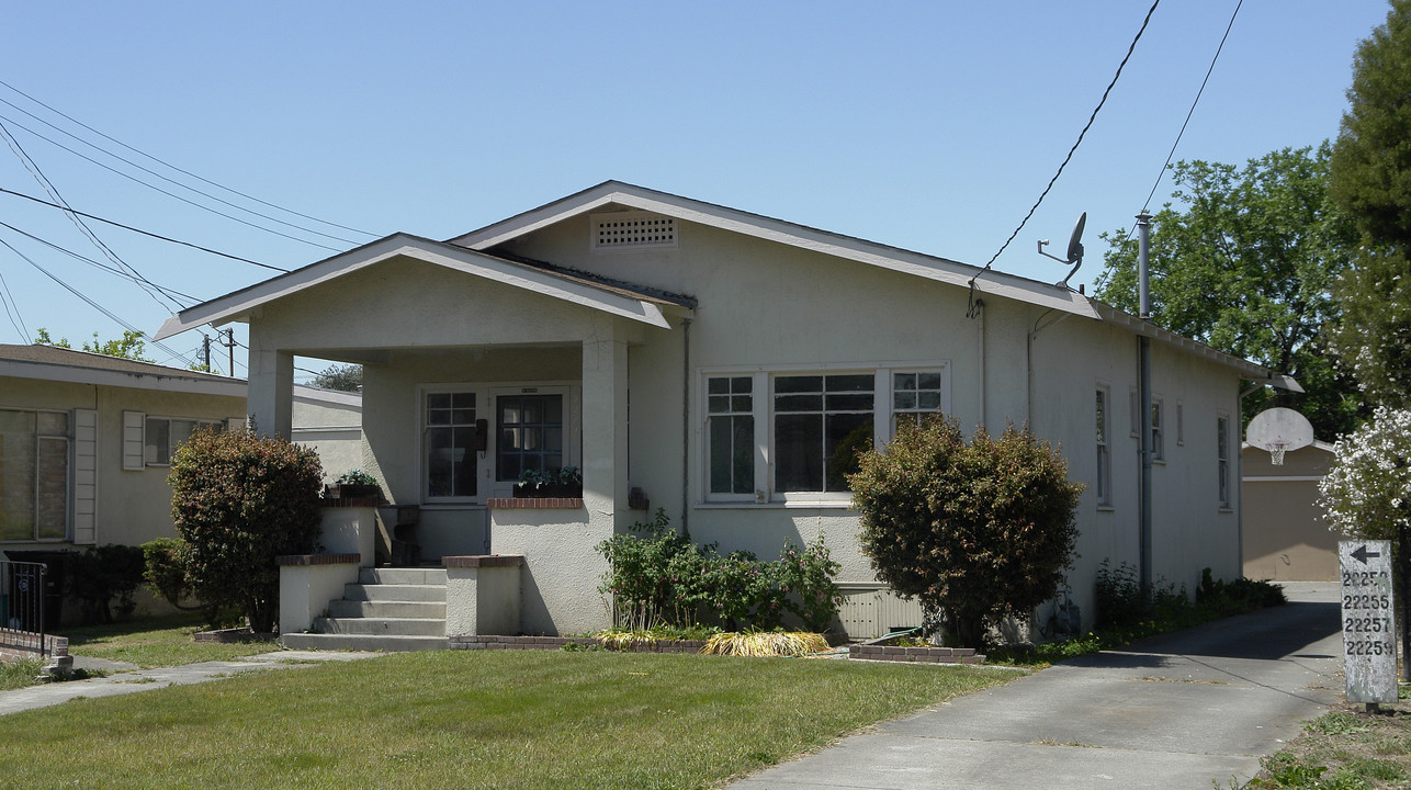 22251-22259 Peralta St in Hayward, CA - Foto de edificio