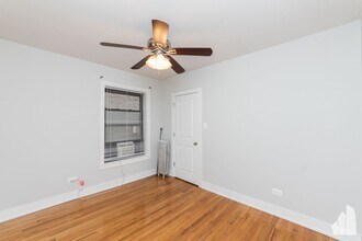 516 W Cornelia Ave in Chicago, IL - Building Photo - Building Photo