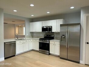 3216 W Mark Ln in Phoenix, AZ - Foto de edificio - Building Photo