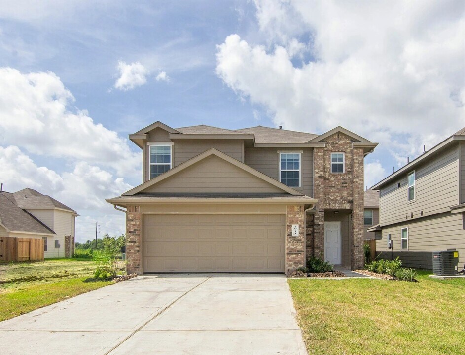 16911 Andrew Nook Ln in Richmond, TX - Building Photo