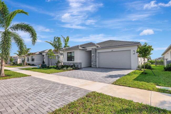 12489 SW Emerald Estuary Ter in Port St. Lucie, FL - Building Photo - Building Photo