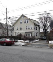 39-41 Clark St in Framingham, MA - Foto de edificio - Building Photo