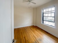 522 W Briar Pl, Unit 8N in Chicago, IL - Building Photo - Building Photo