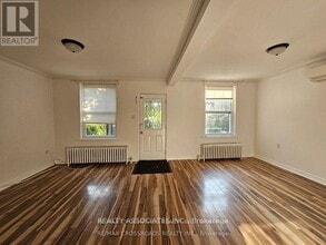 33 Branstone Rd in Toronto, ON - Building Photo - Building Photo