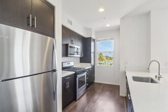 Preserve at Melrose in Vista, CA - Building Photo - Building Photo